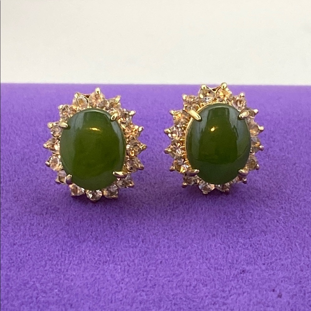 💛 Elegant 18k Gold Plated Green Jade & Rhinestone Stud Earrings